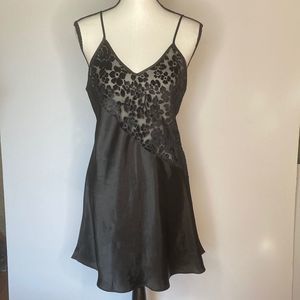 LA Intimates Nightie Chemise Silky Black Floral Burnout Bodice Nightie
